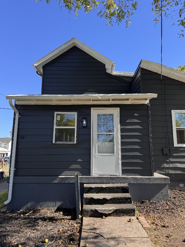 Building Photo - 413 N Detroit St