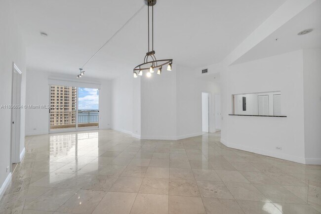 Photo - 888 Brickell Key Dr Unit 2607