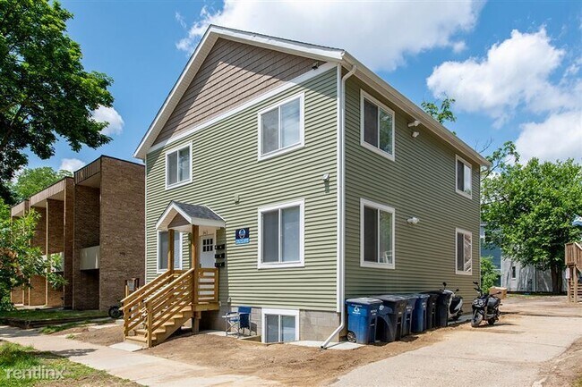 Photo - 943 Dewey Ave Unit 1