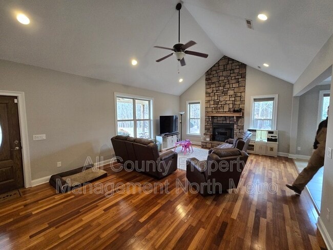 Photo - 2068 Corinth Rd