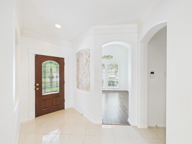 Photo - 5407 Lake Pl Dr