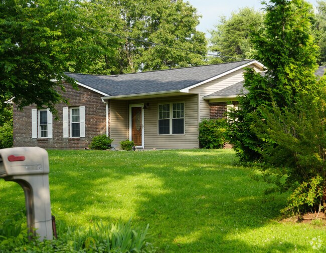 Building Photo - 254 Tom Treece Rd Rental
