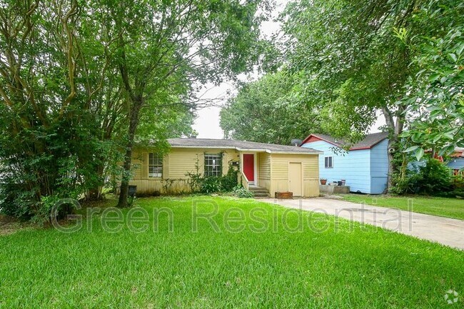 Building Photo - 225 17th Ave N Rental