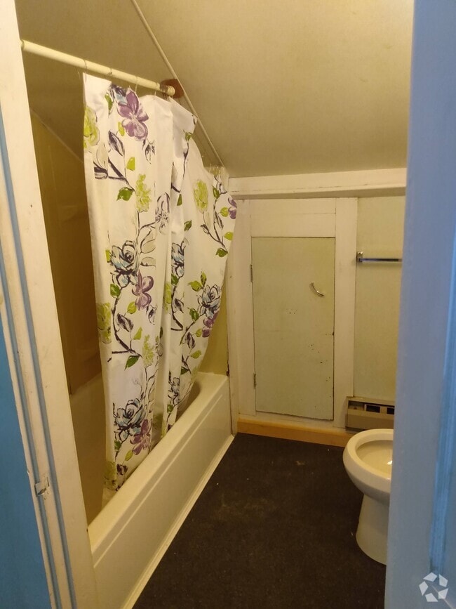 Building Photo - 482 Cushman Rd Unit B Rental