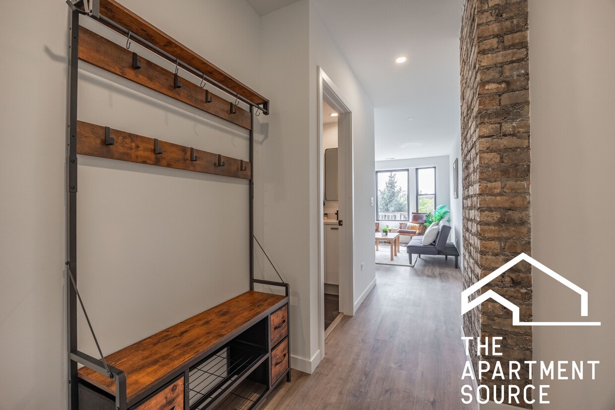 Photo - 4410 N Greenview Ave (Chicago, IL)