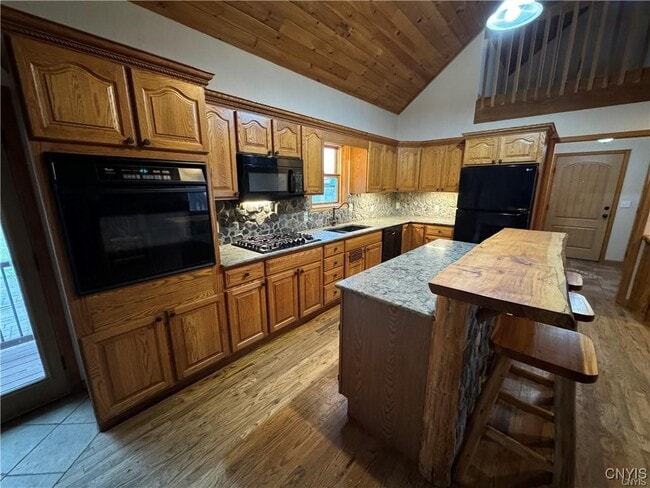 Photo - 25345 Bonney Rd