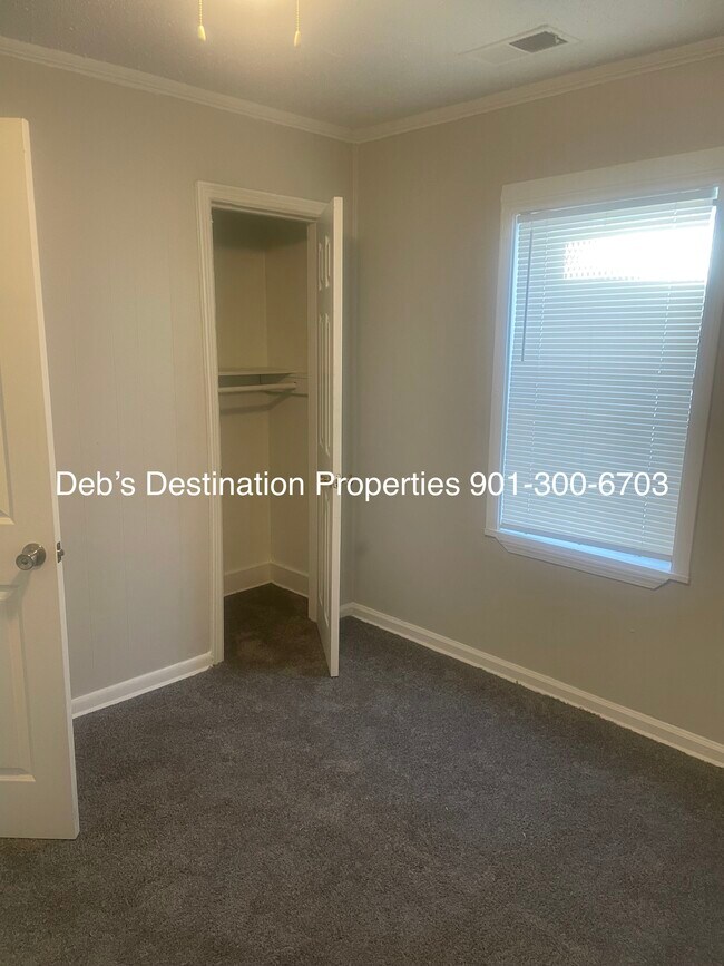 Photo - 3468 Radford Rd