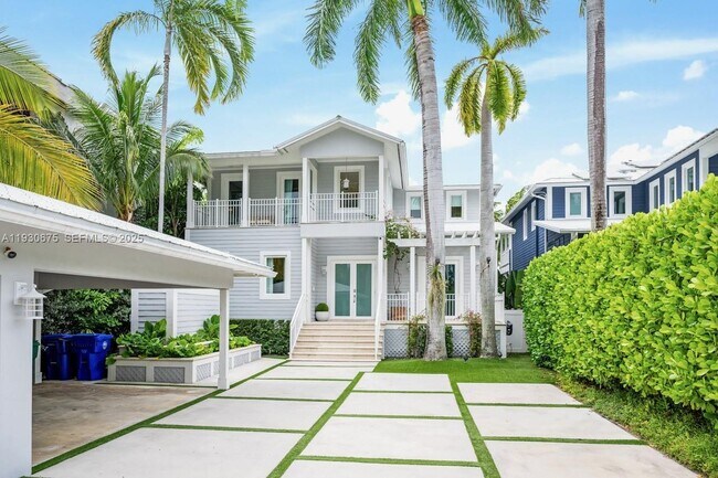 Photo - 745 NE 77th St