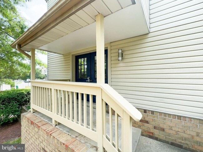 Building Photo - 7802 Spinnaker Rd Unit 21 Rental