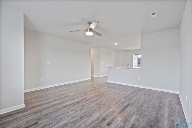 Photo - 4020 Ryan Dr SW