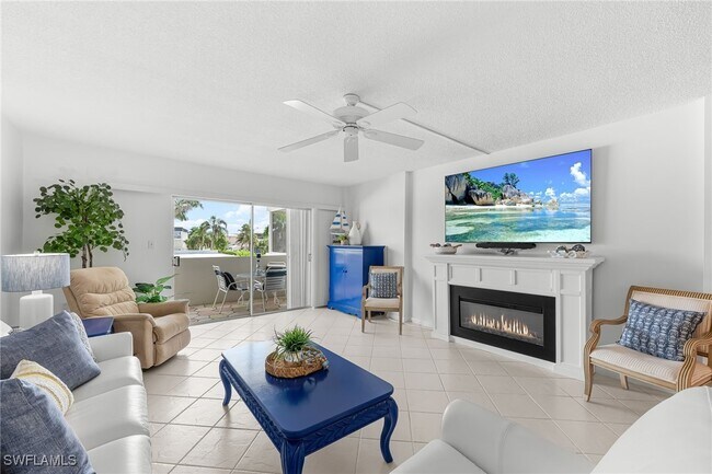 Photo - 1977 Gulf Shore Blvd N Unidad 204