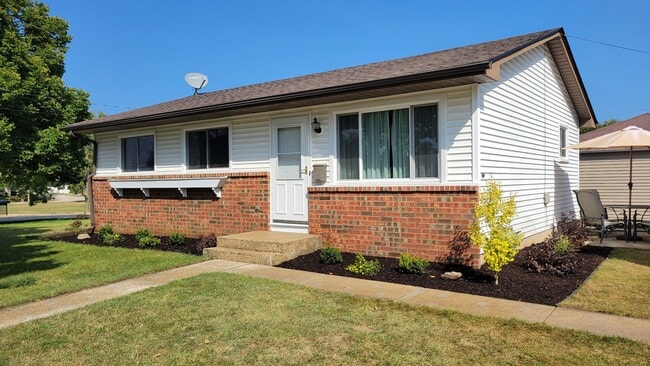 Building Photo - 6305 49th Ave Rental