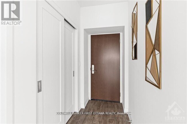 Photo - 805 Carling Ave Unit 3208