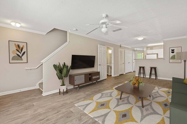 Photo - Alexander Crossing Apartments & Townhomes