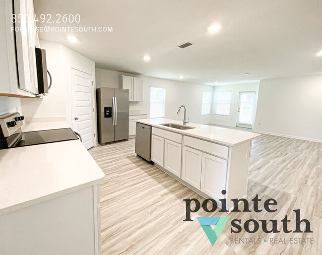 Photo - Rosewood at Arbor Walk