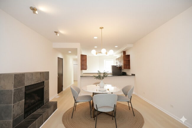 1223 E 52nd St