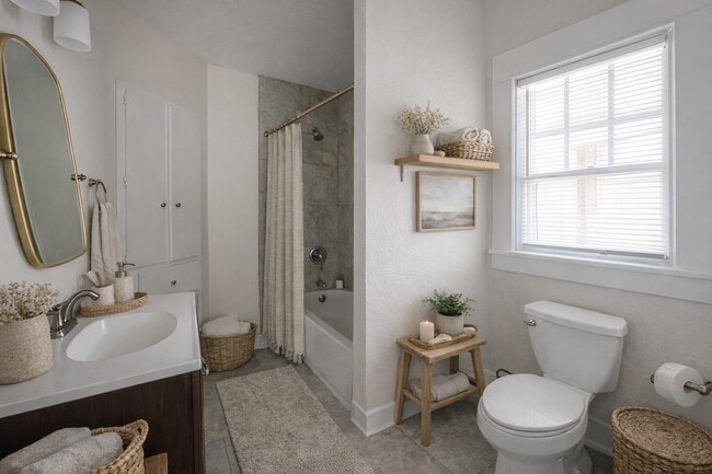 Photo - 608 Avondale St