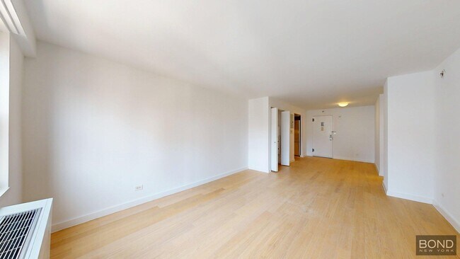 Photo - 222 E 39th St Apartment Unit 22B