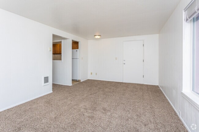 2BR, 1BA - 700SF - Living Room