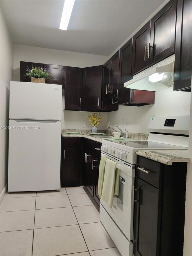 Building Photo - 5970 NE 18th Ave Unit 709