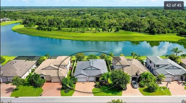 Building Photo - 727 129th St NE