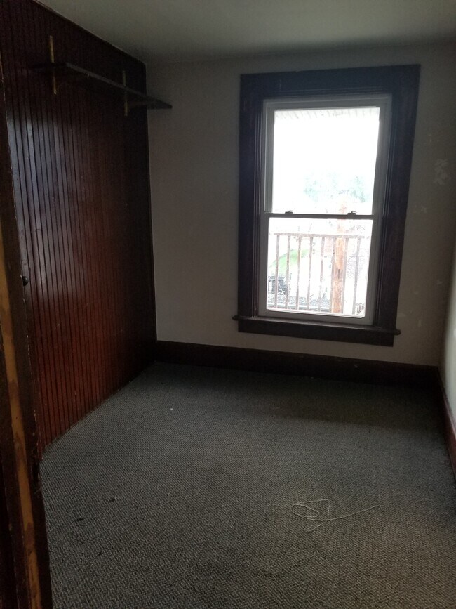 Photo - 625 Rhomberg Ave Unidad 4