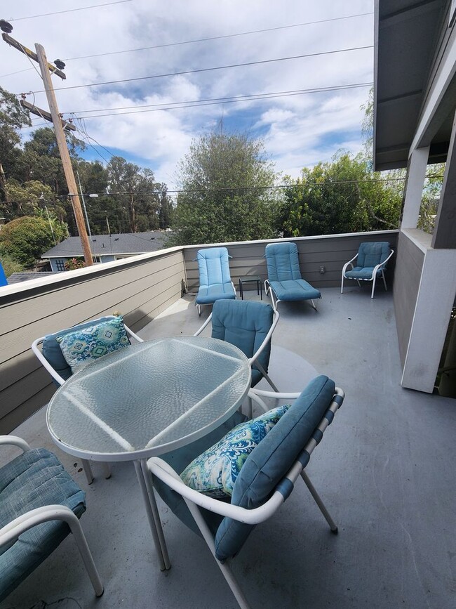 Photo - Beautiful Updated Unfurnished Apartment- All Utilities Included!