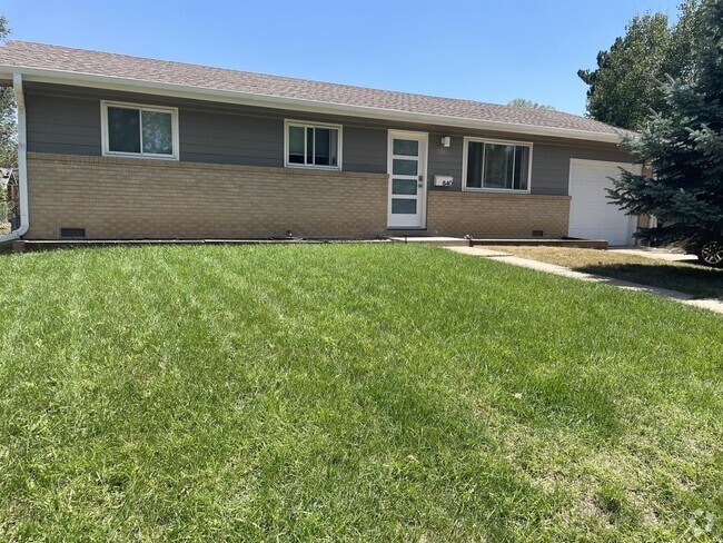 Building Photo - 840 38th St Rental
