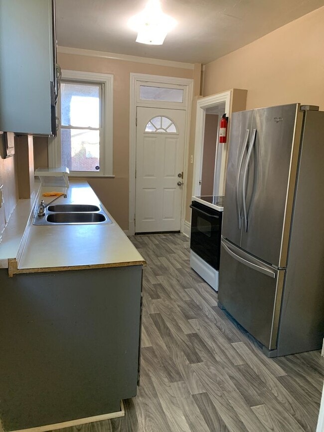 Photo - Large 3 Bedroom, 1.5 bath House