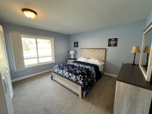 Photo - 3614 Lakeshore Dr Unidad J6