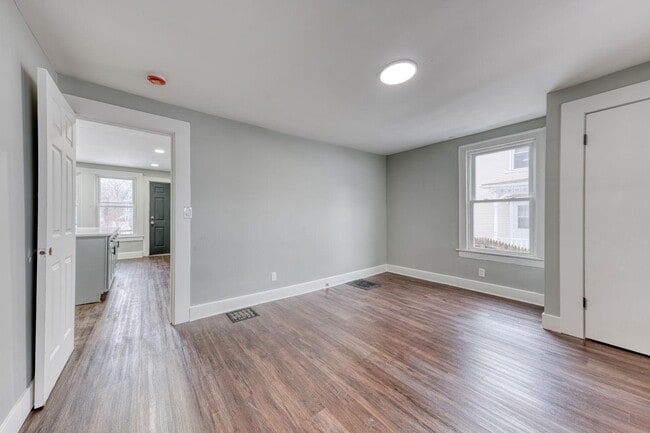 Photo - 68 Lewis Ave