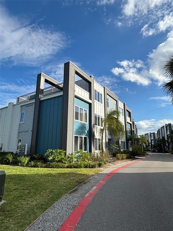 Building Photo - 7740 Sandy Ridge Dr Unit 131