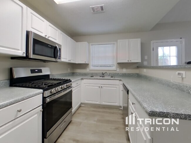 Photo - 3645 Heritage Ridge Ln