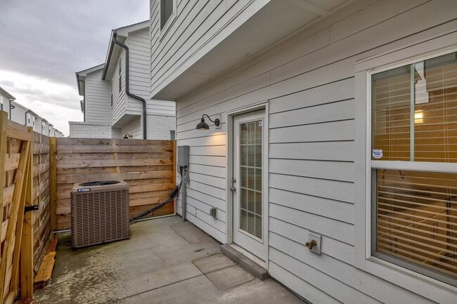 Photo - 2129 Bayport Ave