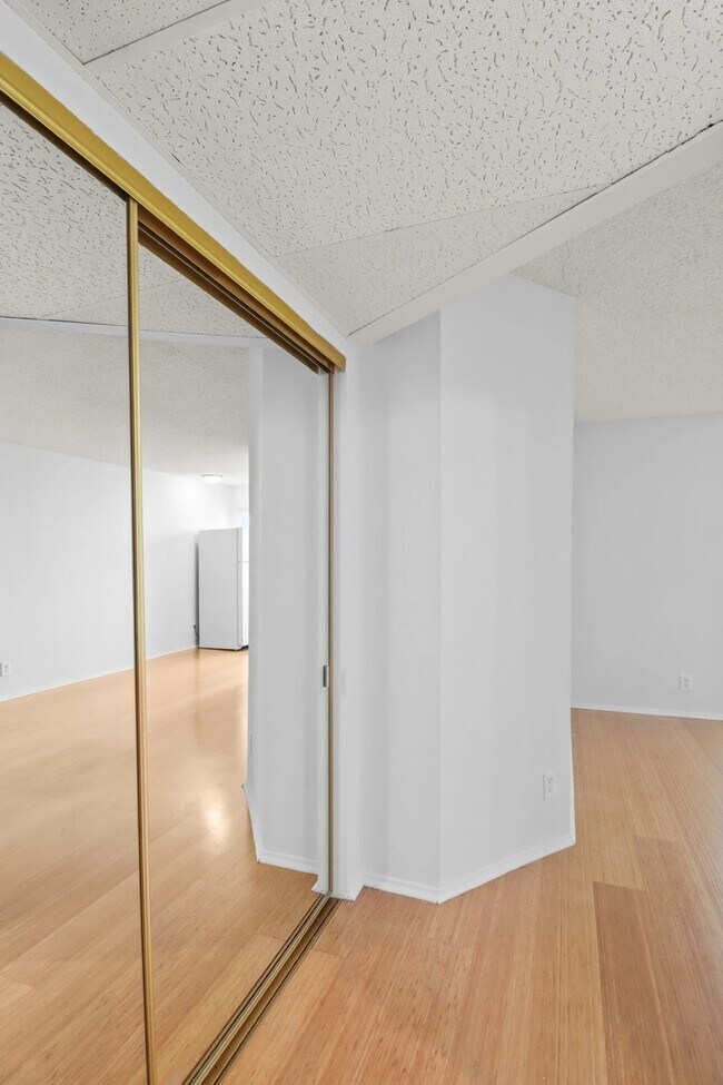 Photo - 1394 Midvale Avenue,