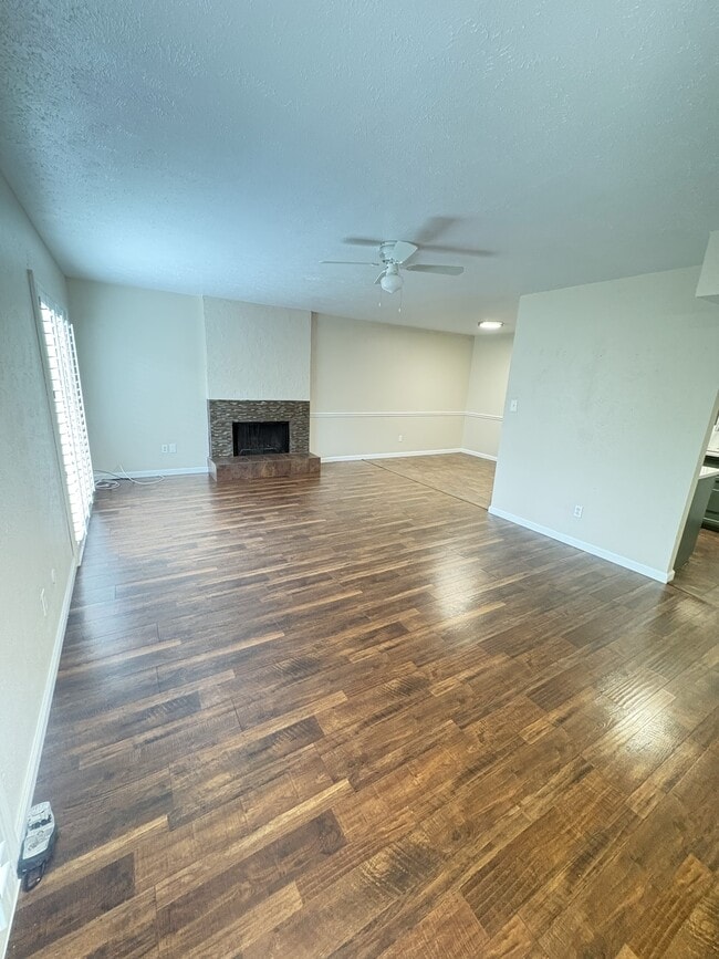 Photo - 2622 Custer Pkwy