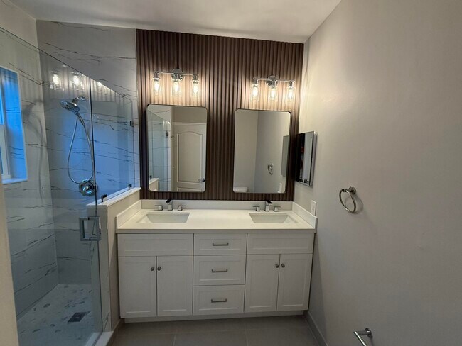 Photo - 8705 Vía Giula