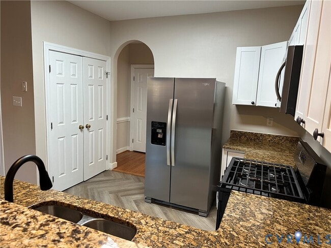 Photo - 5219 Scotsglen Dr