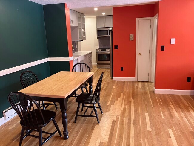 Photo - 505 Centre St Unit #7