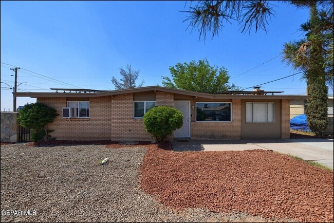 Building Photo - 5726 Dearborne Dr Rental