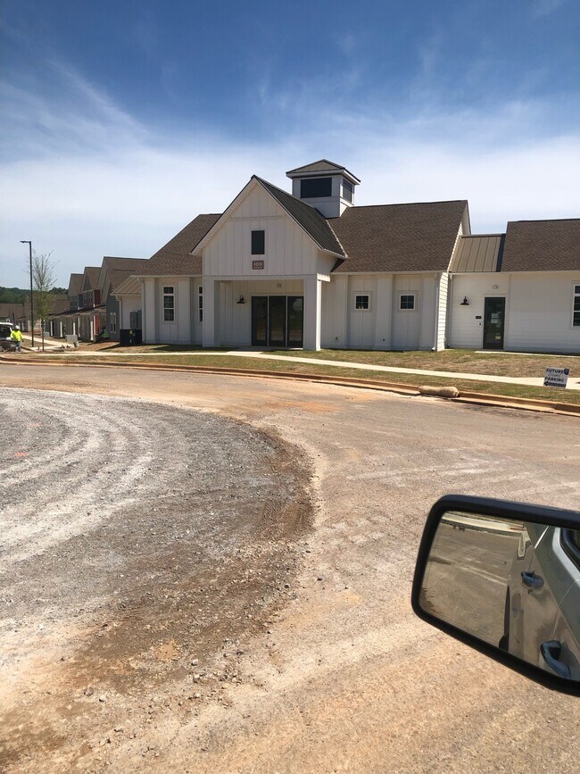 Hamlet at Midcity Apartments Houses for Rent Huntsville, AL