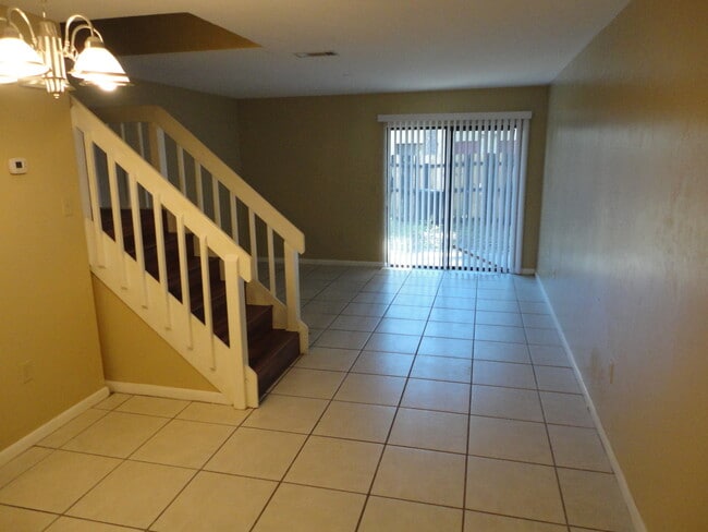 Photo - Nice 2 bedroom/ 1 1/2 bath town-home in Mill Run