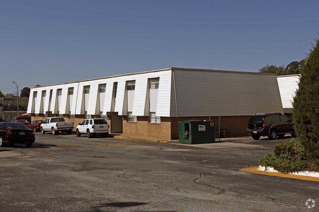 Chestnut Hills Apartments - Chestnut Hills Apartments