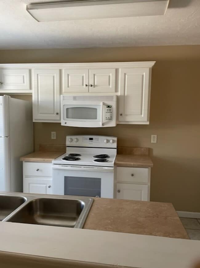 Photo - CUTE 2 BEDROOM TOWNHOME IN EVANS