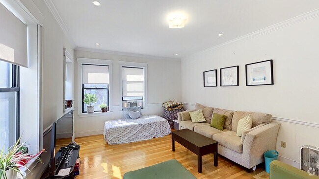 Building Photo - 76 Quint Ave Unit 2 Rental