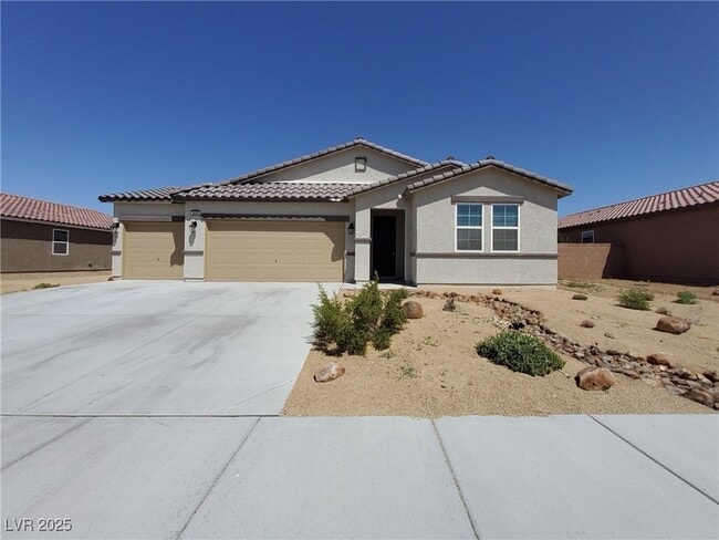 Building Photo - 3602 Malheur Ave Rental