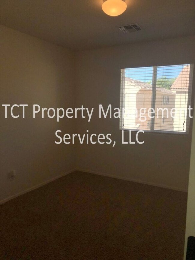 Photo - Gorgeous 3 Bedroom Home in The Willows