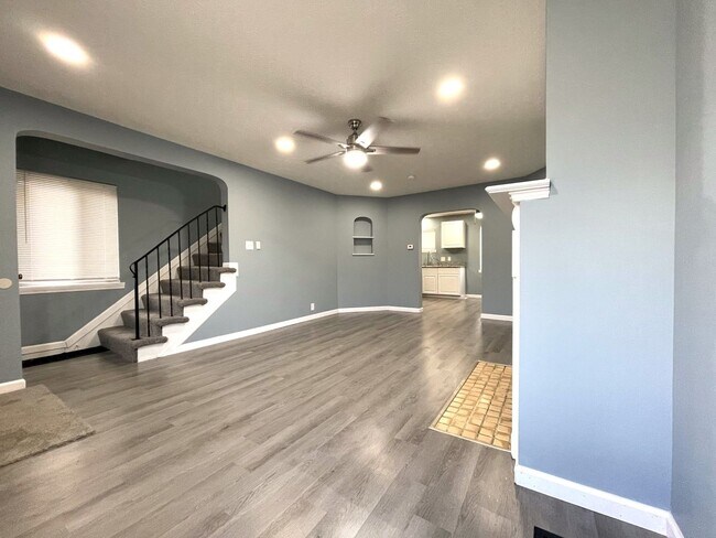 1285 Linwood Ave