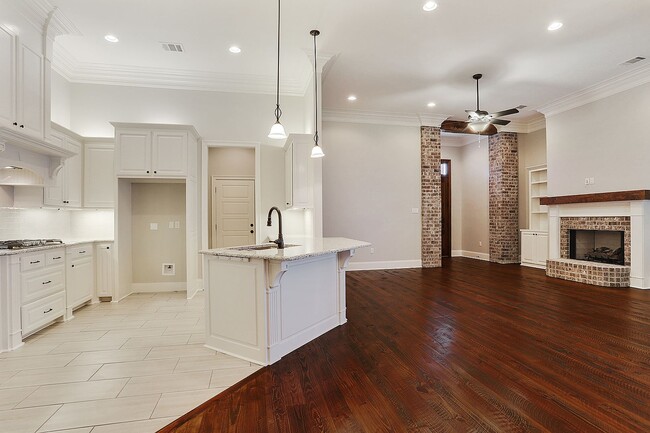 Photo - 41050 Galvez Trails Blvd