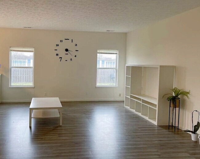 Photo - Cozy 3BD/2BA Fenced Yard